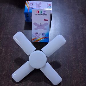 Four Leaf Lamp (40W)